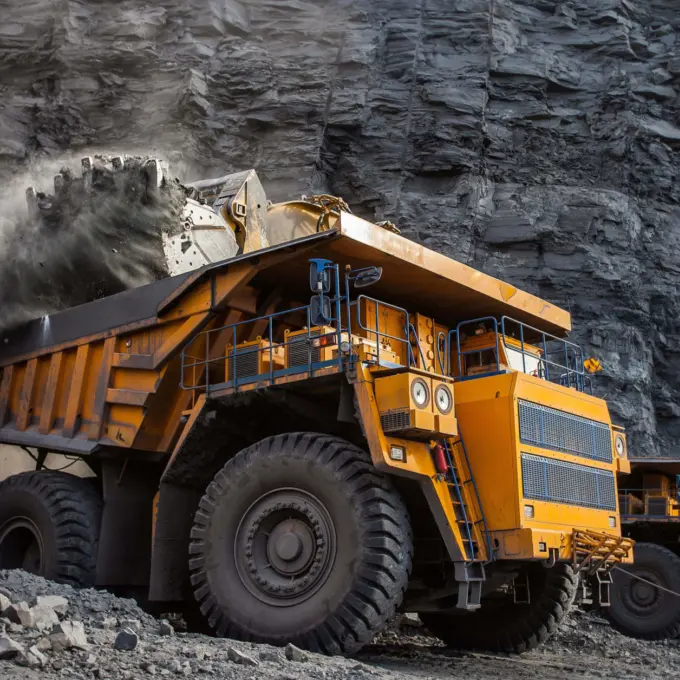 Material handling - Truck transporting ore