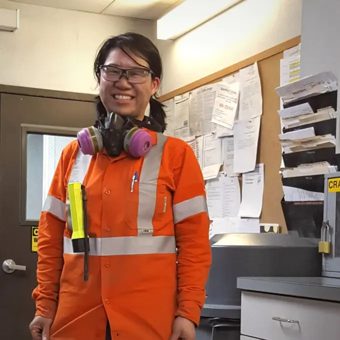 Angela Hsu Femme ingenieuse sans logo